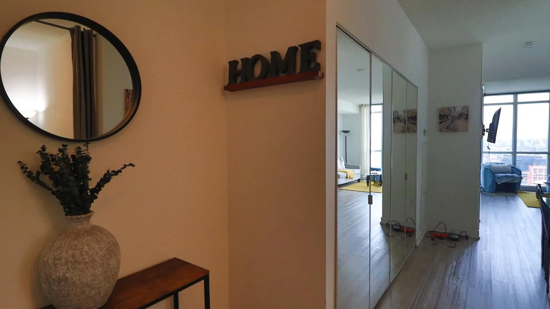 Downtown Oasis-Luxury Condo With Balcony & Free Parking Toronto Apartment